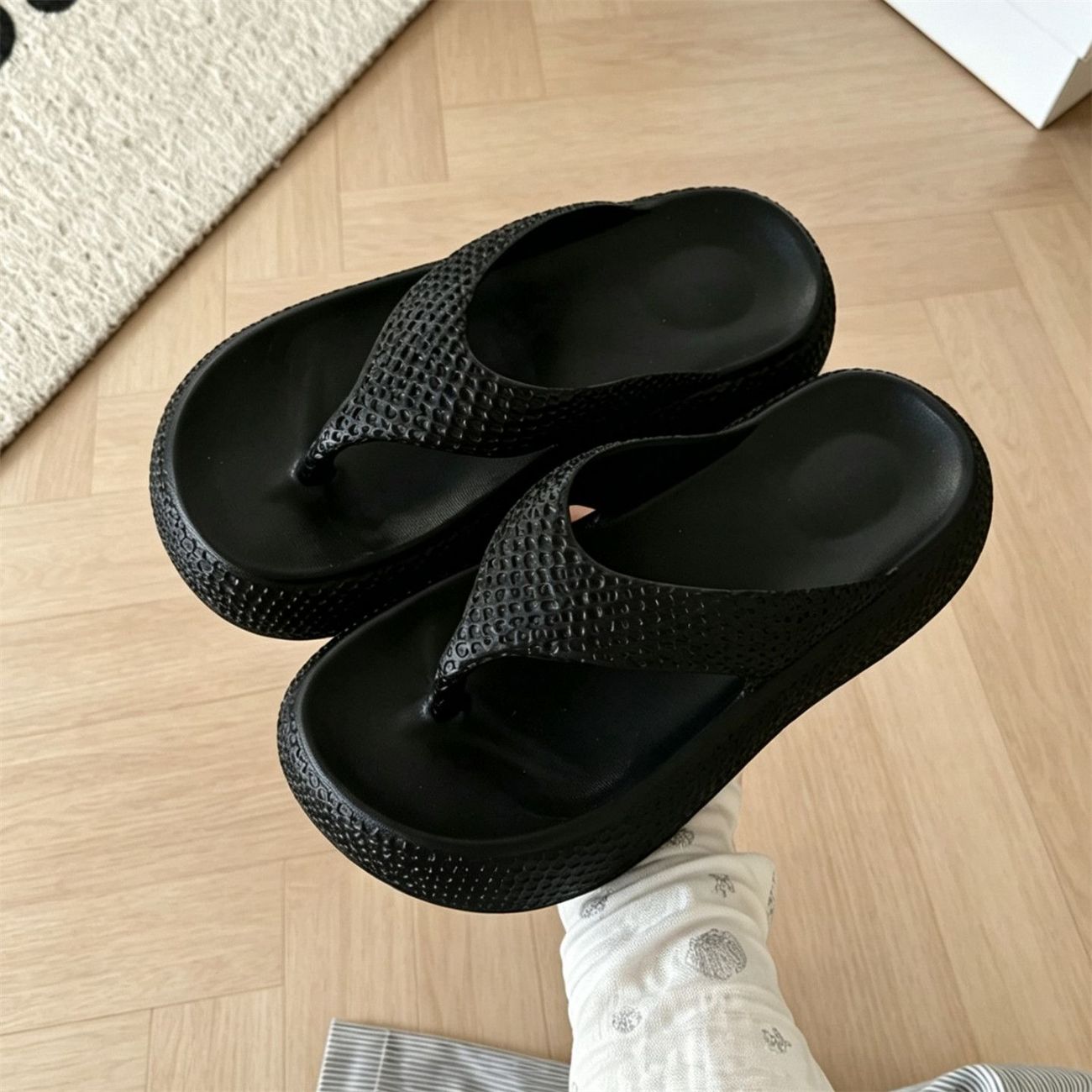 صندل نسائي صيفي أنيق بلون موحد - مراجعة Insole Arch Support وسعره