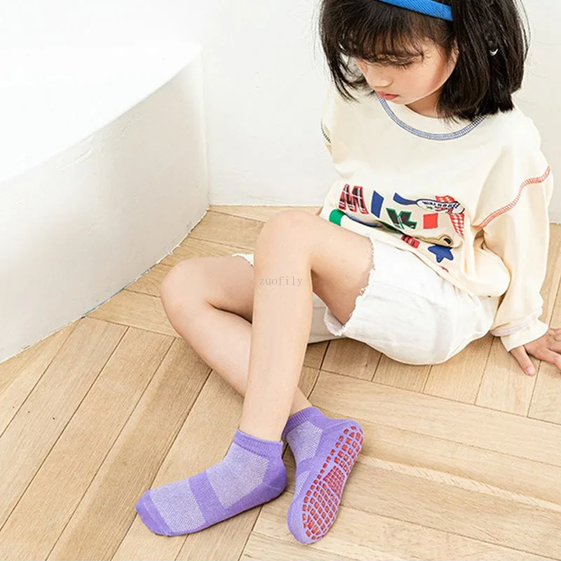 جوارب أطفال غير قابلة للانزلاق - مراجعة Anti Blister Sock وسعره